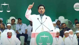 ইসলাম পালনের ন্যূনতম অধিকার আ.লীগ বাংলার মানুষকে দেয়নি: আখতার