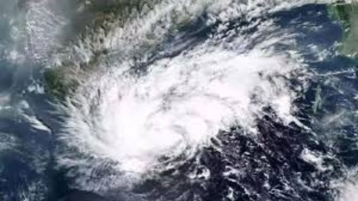 বর্তমানে তামিলনাড়ুর কাছে লঘুচাপটি বর্তমানে তামিলনাড়ুর কাছে লঘুচাপটি