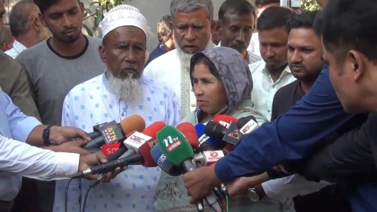  শেখ হাসিনার ফাঁসি যেন কার্যকর হয়—এটাই আমার চাওয়া: আবু সাঈদের মা